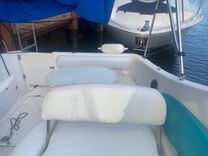 Buy a 2004 Maxum Cruiser Cruiser at Shestakov Yacht Sales