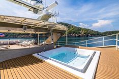 best yacht sales deals VANORA 170