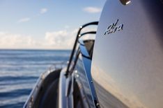 Купить 2021 Riva 76' Bahamas 2021