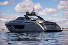 Купить яхту 2021 Riva 76' Bahamas - RIVA YACHT в Shestakov Yacht Sales
