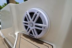 best yacht sales deals ANTANI 330 SUNDANCER