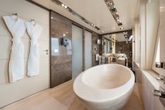 Buy a yacht LOON - ICON YACHTS