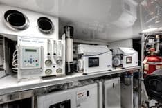 Buy a Wiggle Room - Ocean Alexander at Shestakov Yacht Sales