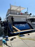 Buy a yacht BETTY - Azimut Yachts