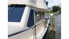 the best price on 2009 Mainship 34 Trawler - MAINSHIP