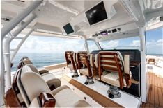 best yacht sales deals Shine V - Everglades