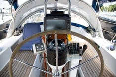 the best price on ONEGIN 1988