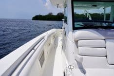 Стоимость яхты Lions Den - Boston Whaler