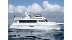 Купить яхту 1999 Hatteras 74 Sport Deck Motor Yacht 74 Sport Deck в Shestakov Yacht Sales