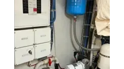 Продажа яхты 1999 Hatteras 74 Sport Deck Motor Yacht 74 Sport Deck