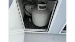 Лучшая цена на 1999 Hatteras 74 Sport Deck Motor Yacht 1999