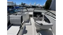 the best price on 2024 Sea Ray SPX 210 OB 21