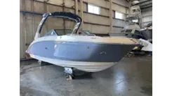 Лучшие предложения покупки яхты 2024 Sea Ray 270 Sundeck Outboard
