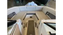 Стоимость яхты 2024 Sea Ray 270 Sundeck Outboard 270 Sundeck O