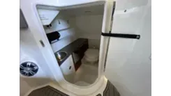 2024 Sea Ray 270 Sundeck Outboard