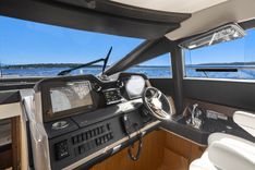 Buy a DOUBLE EAGLE L590 Sport at Shestakov Yacht Sales