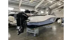 Купить 2024 Sea Ray SPX 230 Outboard - SEA RAY