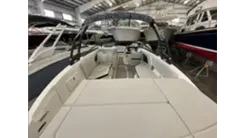 Купить яхту 2024 Sea Ray SPX 230 Outboard 23 в Shestakov Yacht Sales