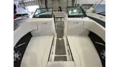 Лучшая цена на 2024 Sea Ray SPX 230 Outboard