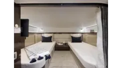 Лучшая цена на 2022 Sea Ray 320 Sundancer Outboard