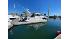 Стоимость яхты 2022 Sea Ray 320 Sundancer Outboard Sea Ray 320 Sundancer Outboard