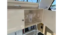 Купить яхту 1991 Hatteras 40 Motor Yacht 40 Motor Yacht в Shestakov Yacht Sales