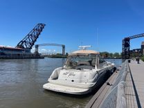 best yacht sales deals PILOT LOUNGE 2000