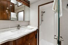 Продажа яхты TEAM MAYHEM 2018