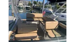 the best price on 2024 Sea Ray SDX 250 Outboard 2024