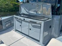 Shadow 1000XC 38 yacht sale