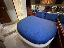 Buy a 2003 Sea Ray 550 Sundancer 2003 at Shestakov Yacht Sales