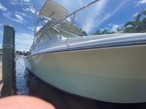 Buy a yacht Tropical High 2006