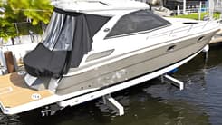 2017 Regal 35ft Sport Coupe - Regal