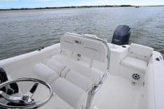 Buy a yacht 2017 Sea Hunt Triton 225  Triton 225