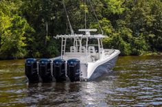 best yacht sales deals 2018 Everglades 435 Center Console - Everglades
