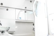 Buy a yacht 2018 Everglades 435 Center Console 2018