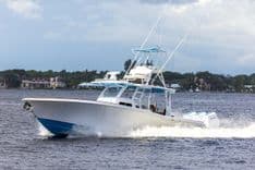 best yacht sales deals 43 Invincible 43