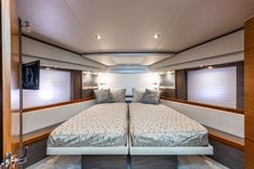 the best price on Irish Lady - Tiara