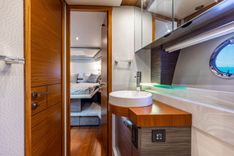 Buy a yacht Irish Lady F53 Flybridge