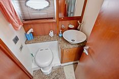 Купить яхту PERSISTENCE - Sunseeker в Shestakov Yacht Sales