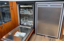 the best price on Sunseeker Predator 57