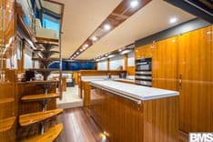 Buy a yacht Maritimo M70 Cruising Motoryacht - Maritimo
