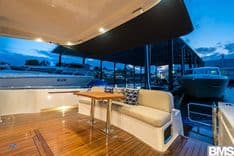 Buy a yacht Maritimo M70 Cruising Motoryacht