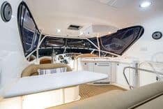 Buy a yacht 2002 Sea Ray 540 Cockpit Motor Yacht - SEA RAY