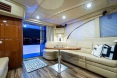 Buy a yacht 2002 Sea Ray 540 Cockpit Motor Yacht