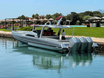 Купить яхту H2 Black Shiver 160 в Shestakov Yacht Sales