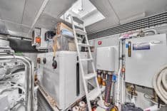 Лучшая цена на 95 Raised Pilothouse 95