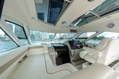 Купить яхту 43 Sundancer 2009 в Shestakov Yacht Sales