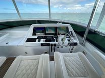 Купить яхту Water Rodeo - Hatteras в Shestakov Yacht Sales