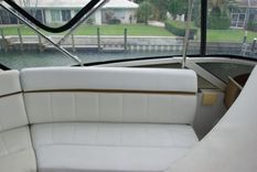 2001 Carver 444 Cockpit Motoryacht 2001 yacht sale